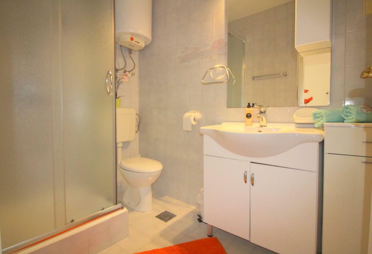 Apartments Sabina Πόρετς Εξωτερικό φωτογραφία