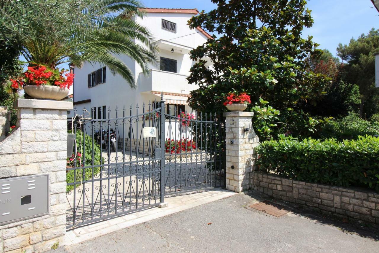 Apartments Sabina Πόρετς Εξωτερικό φωτογραφία