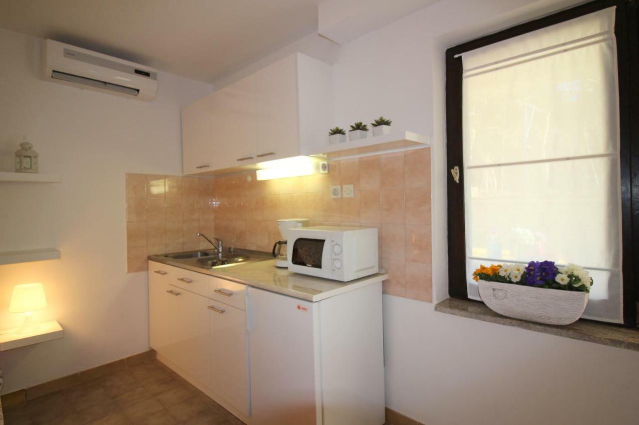 Apartments Sabina Πόρετς Εξωτερικό φωτογραφία