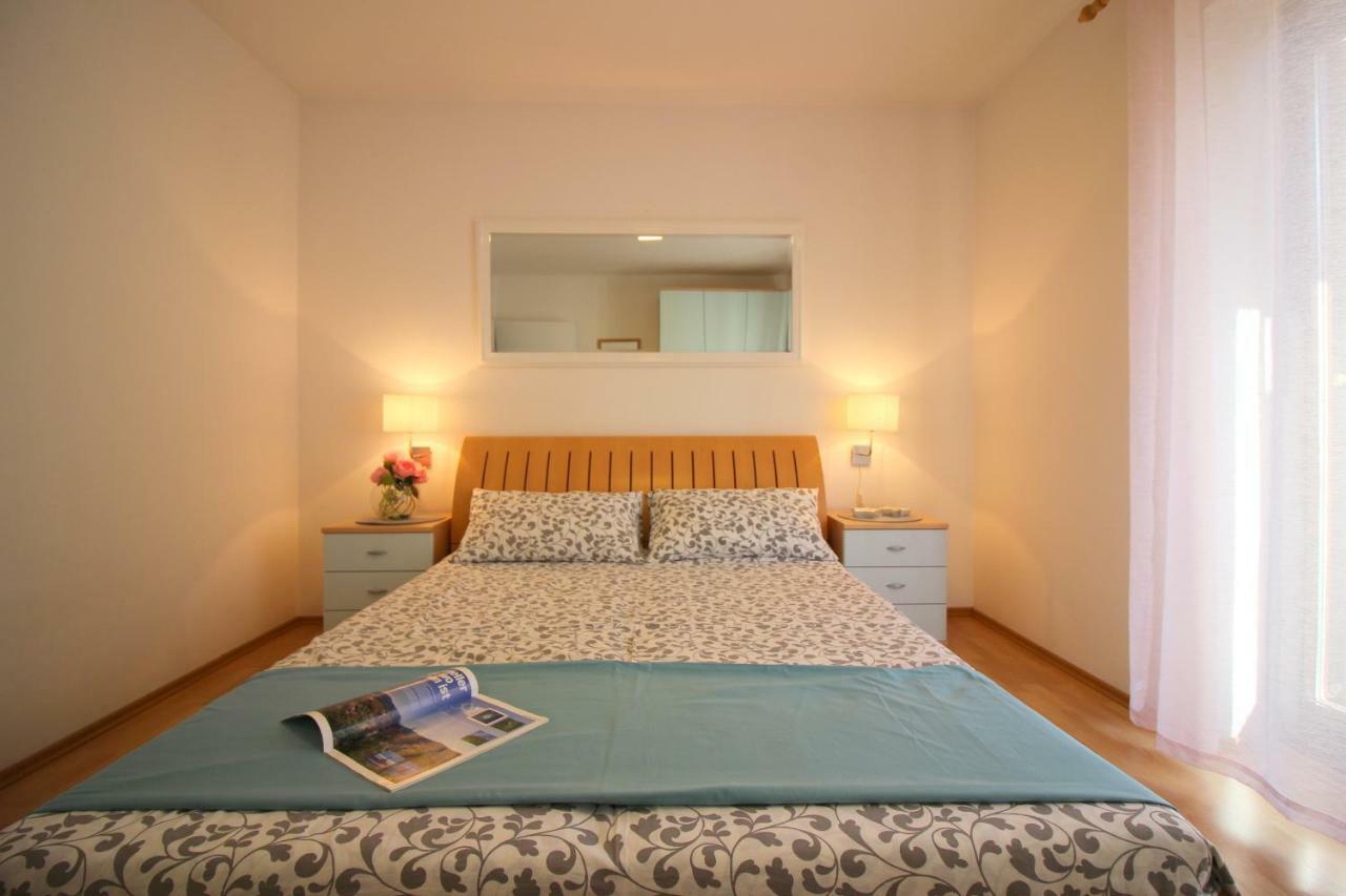 Apartments Sabina Πόρετς Εξωτερικό φωτογραφία