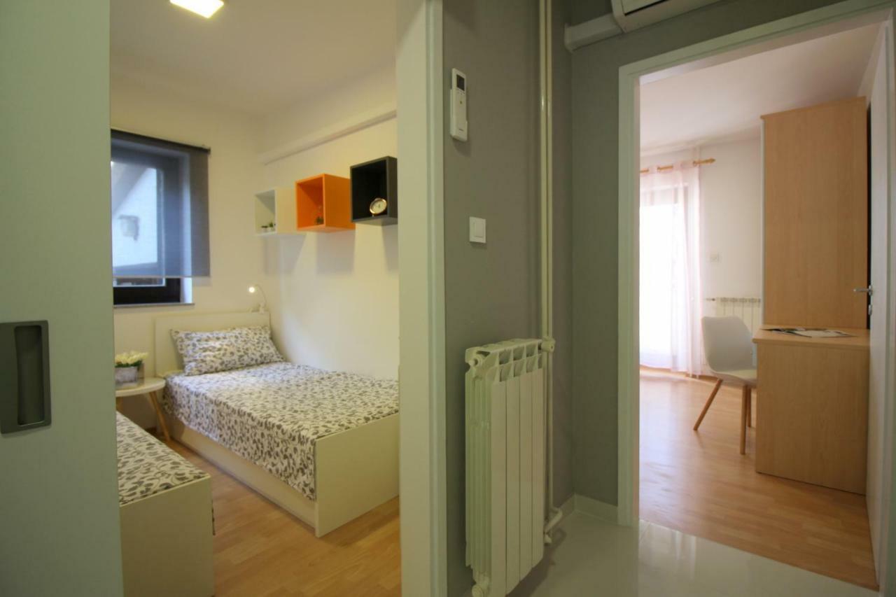 Apartments Sabina Πόρετς Εξωτερικό φωτογραφία