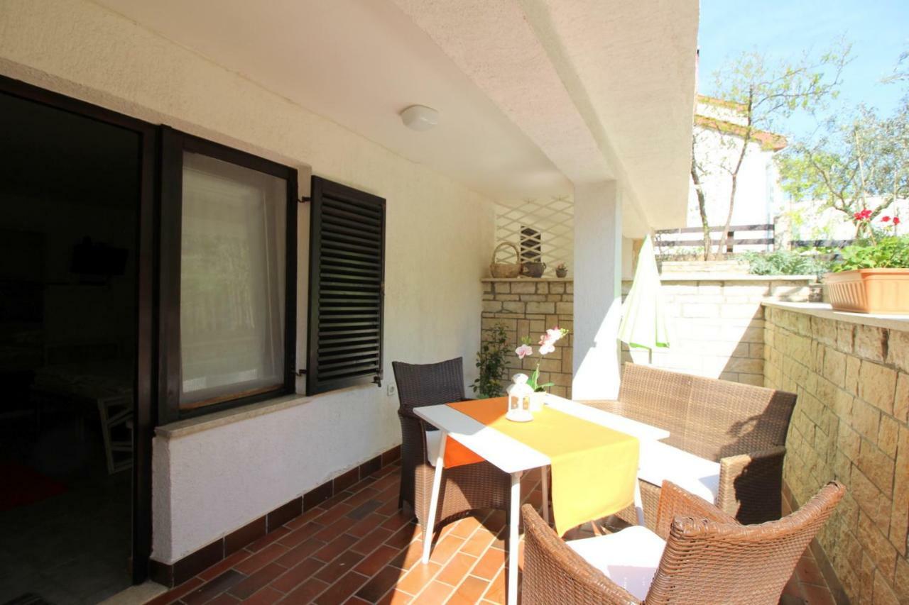 Apartments Sabina Πόρετς Εξωτερικό φωτογραφία