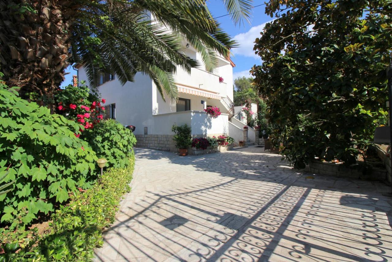 Apartments Sabina Πόρετς Εξωτερικό φωτογραφία